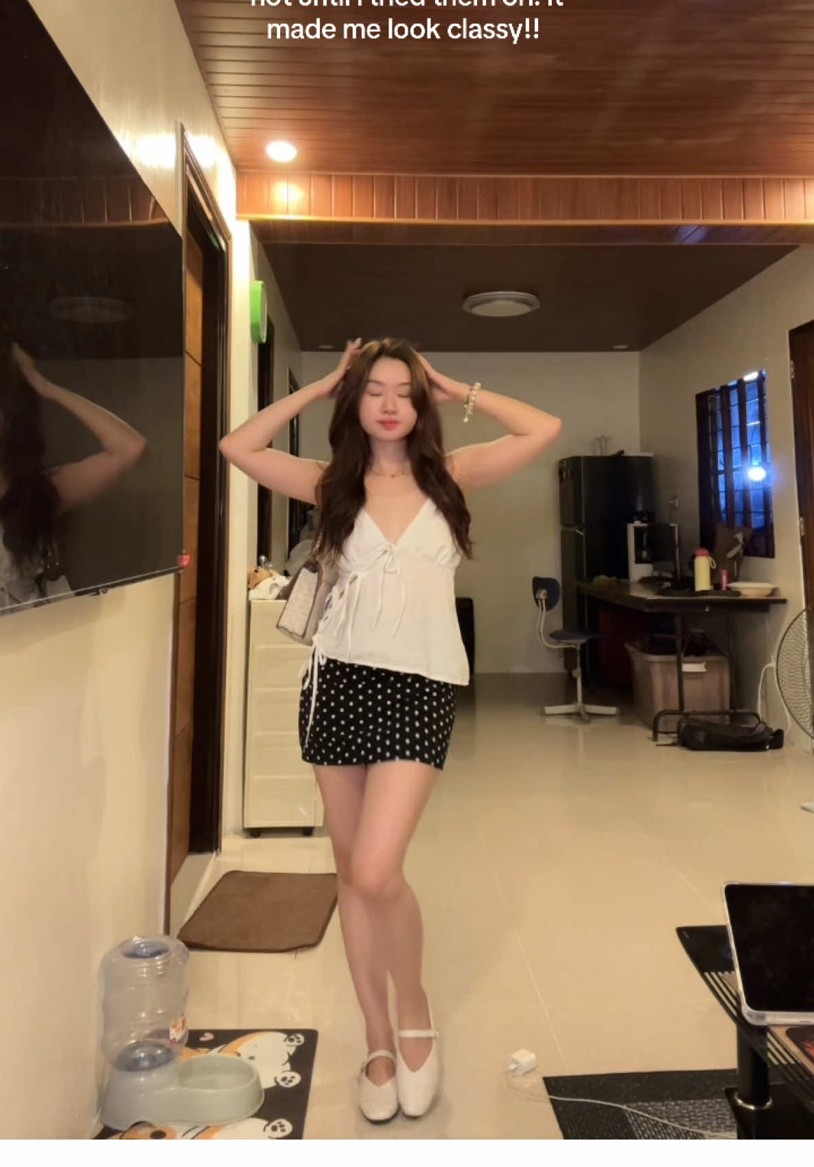 another chill polka outfit! 🫣💘 #polkadot #fyp 