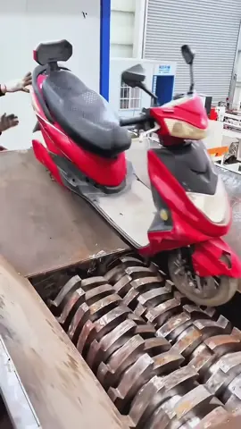 #shredder  #crusher  #machine  #safed  #doubleshaftshredder 