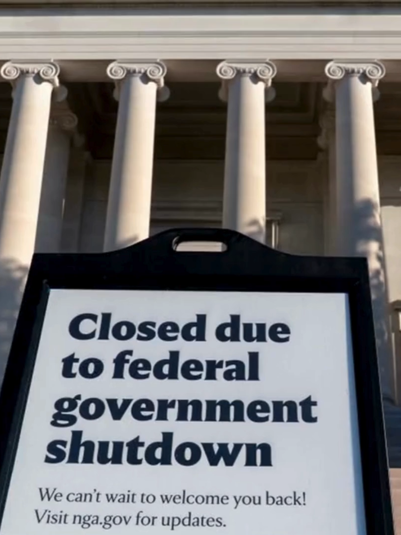 Growing anxiety continues across the U.S. as the government shutdown stretches into its fourth week. ABC News' Selina Wang provides the latest updates in Washington as federal workers wait on their paychecks. #abcnews #news #politics #governmentshutdown
