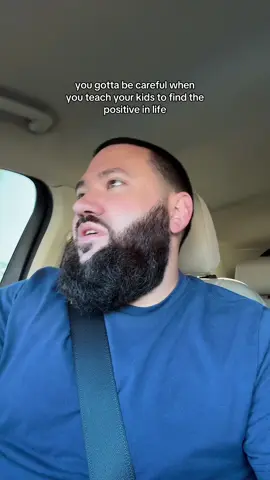 Listen I like the confidence but you got to put the bat on the ball #30andup #dadsoftiktok #beard #spanishtiktok #storytime 