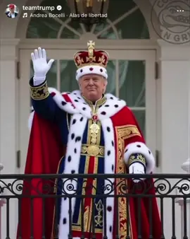 Breaking: Team Trump just clowned the “No Kings” protesters — dropped an AI video of Trump standing in front of the White House dressed like a king, with Andrea Bocelli playing in the background. #news #trump #americafirst #maga #nokings 