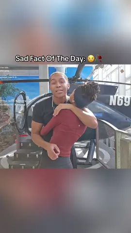 gavin shares the sad fact of the day (his twitch: gavinleronlive) #gavinleronlive #advice #motivation #gavinleron #couple 