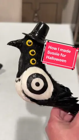 I made Sussie from Kpop Demon Hunters for my Armored Derpy Cosplay/Halloween costume 👻 I made him out of foil, foam clay, acrylic paint, googly eyes, feathers and modge podge #kpopdemonhunters #sussiekpopdemonhunters #kpopdemonhunterscosplay #derpytiger #halloweencostume 