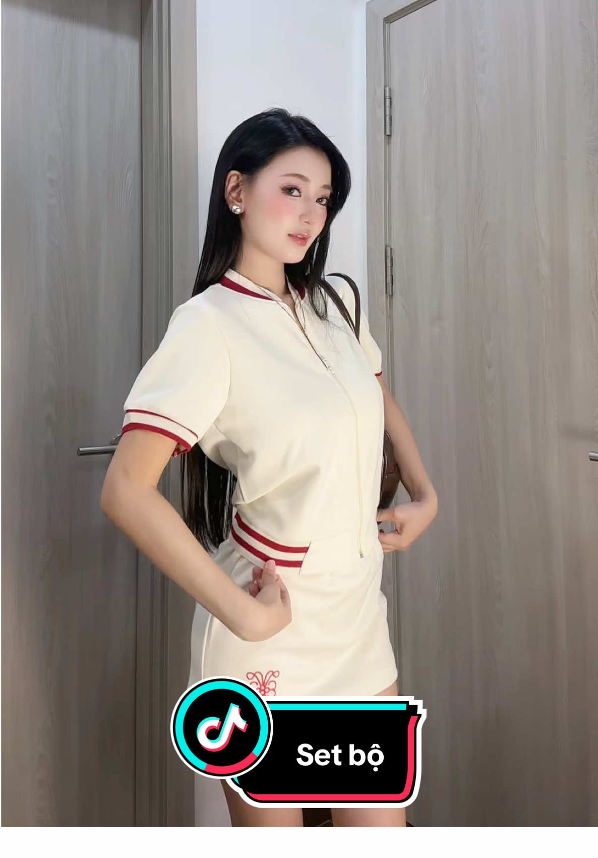 Set này xinh lắm nha các bà#viral #phoidoxinh #xuhuong #tiktokthoitrang #outfit 