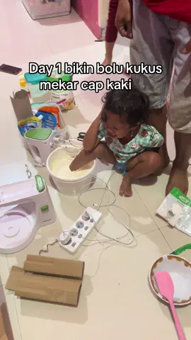 Coba bayangkan rasa bolunya ? #bolukukusmekar 