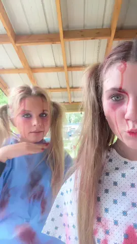 best haunted house workers oat #fyp #friends #insaneasylum 