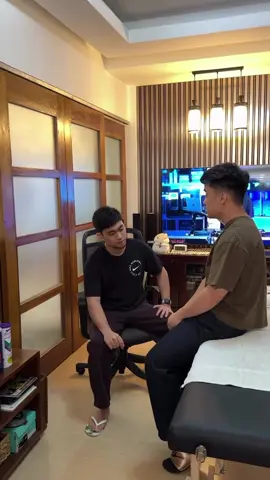 Listen to your body and speak what you feel. Join me assess and treat this young gentleman with his concerns in his body 🤲🏼 From being stress to stress free-body! Let me help you deal with your pain 💭✨ #physicaltherapy  #homecarept  #sportsrehab  #sportsrecovery 