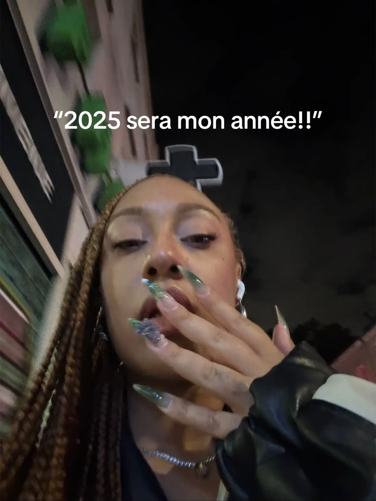 au moins je suis en vie ✌🏽🙂‍↕️✌🏽