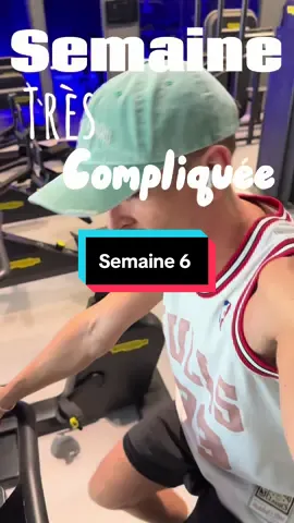 Semaine moins fluide que prévu : le corps a ralenti, le mental a pris le relais. Quand le genou rappelle à l’ordre, il faut accepter de lever le pied… même quand la tête veut pousser. Deux jours off, un peu de lâcher-prise, et maintenant on reprend le fil. Le semi de Toulouse approche, l’Hyrox arrive vite… On avance avec ce qu’on a, même si tout n’est pas parfait. C’est ça aussi, préparer un objectif : composer, ajuster, mais ne jamais lâcher la trajectoire. #HyroxPrep #Sub1H #Process #Mental #RealTraining #RoadToToulouse #hyroxjourney 