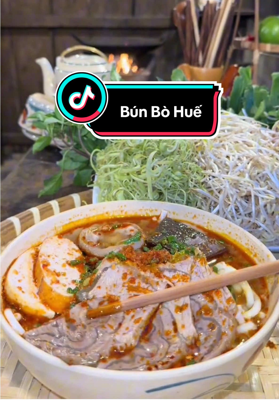 Cách nấu Bún Bò Huế tại nhà đơn giản, dễ làm. Cả Nhà thử làm cùng với Hương nha 🥰 @Thạch Thuý Hương #huongmientay #nauan #xuhuong #LearnOnTikTok #bunbohue 