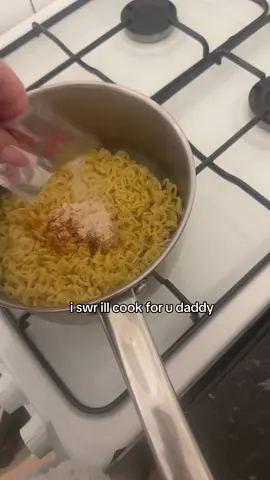 js lmk when your hungry 