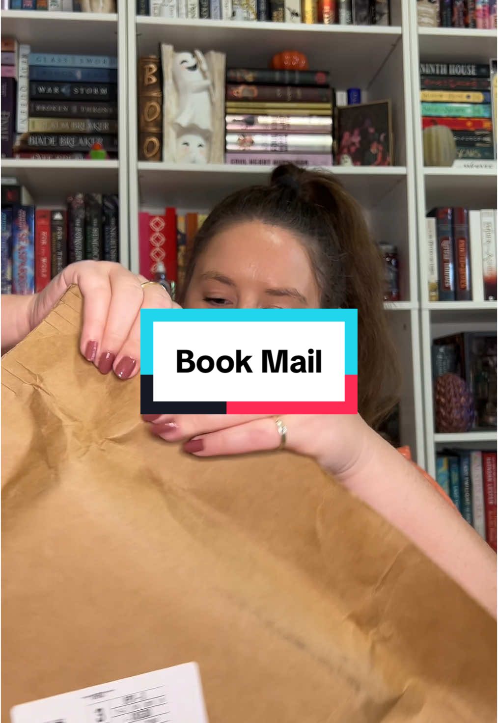 Thank you @Atria Books @Simon Teen @Saga Press Books 🛸🧙🏿‍♀️🔪 @Lauren Blakely @Lynn Painter @Lynn #atriapartner #simonteeninfluencer #sagasayscrew #fakeskatingbook #thelegendoftheninetailedfox 