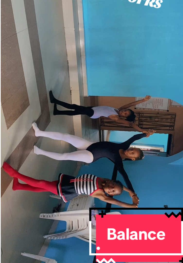 Acrobatics skills confirmed 👍 #gymastics #fyppppppppppppppppppppppp #fypシ゚ #nigeriatiktok🇳🇬🇳🇬🇳🇬 #acrobatics #goviraltiktok♥️ #blowthisupforme #blowthisupforme #relatablecontent #relatablecontent #foryoupage❤️❤️ #flexibility 