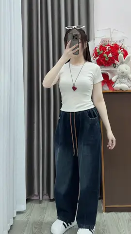 Quần Jean Nữ Ống Rộng Bo Gấu Chun Eo #quanjean #quanjeannu #thoitrang #quanaonu #xuhuong 