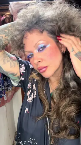 Quick Cool Eyeshadow. Lightwork Vol VII @DanessaMyricksBeauty Cocoa Liner @Laura Mercier Blue Mascara @YSL Beauty Buzz Lightyear Gloss @ColourPop Cosmetics #beautyover40 #makeupover40 #makeuptutorial #makeup #easymakeup 