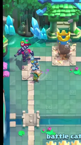 DART GOBLIN TAKES DOWN KING TOWER#clash #clashroyale #gaming #funny #supercell 