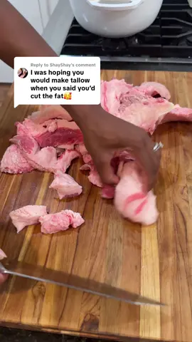 Replying to @ShayShay Beef tallow is super easy, it just takes a few hours. Sorry I didn’t record the straining, it was a long day of cooking 😅.