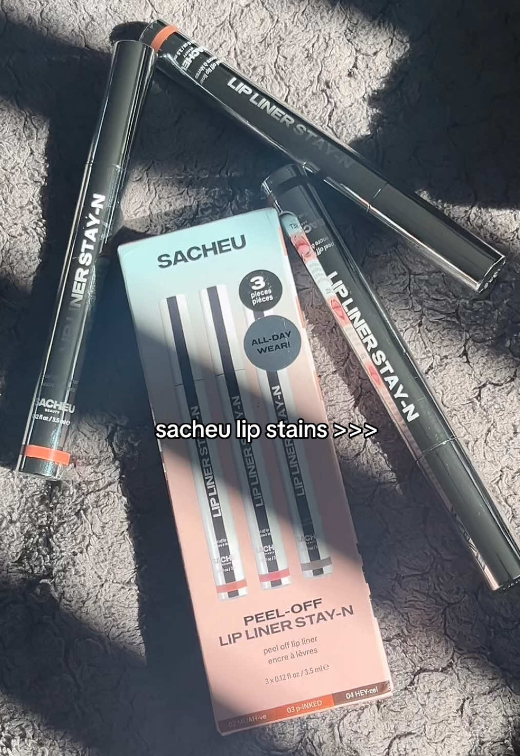 late to the train but so worth the hype fr 🤩 @SACHEU UK #lipstains #sacheubeauty #makeuphack #bestlipliner #makeuptutorials 