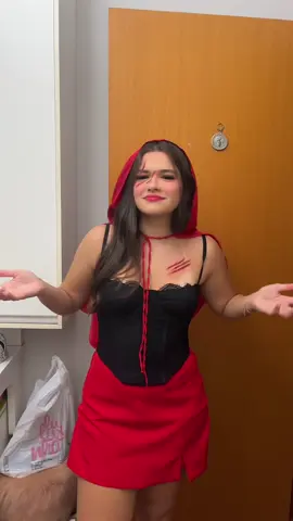 ue? @Le #chapeuzinhovermelho #littleredridinghood 