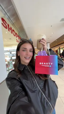 I won 500,000 optimum points😍😍 come shop @Kylie Cosmetics with me at @Shoppers Drug Mart @shoppersbeauty #shopwithme #dailyvlog #kyliecosmetics #shoppersbeauty 