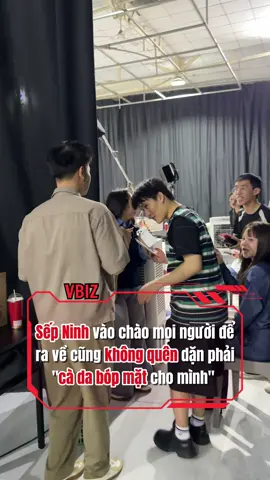 Tui dặn mn giúp ảnh sao ảnh liếc tui zị mấy bà #ninhanhbui #ninhduongstory #nguyentungduong #lvonce #vbizquanhta 