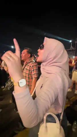 biarin belum bosen😭