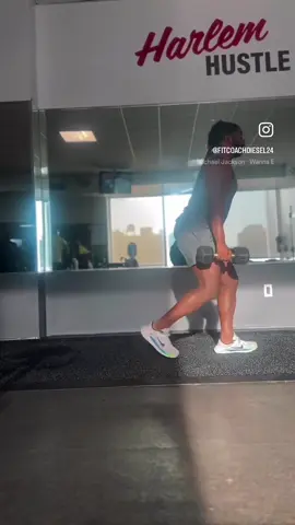 Legs Workout never missed it ….ready for the new week, new day and new challenges. 💪🏽🔥 #fitnessjourney #noexcuses🚫 #nopainnogain💪 #resultsneverlies #almost40andstillkillingit 