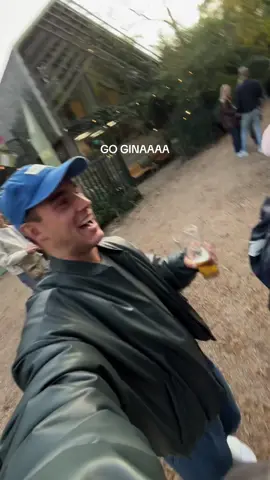 Dit zijn de echte strijders #marathon #amsterdam #laatste 