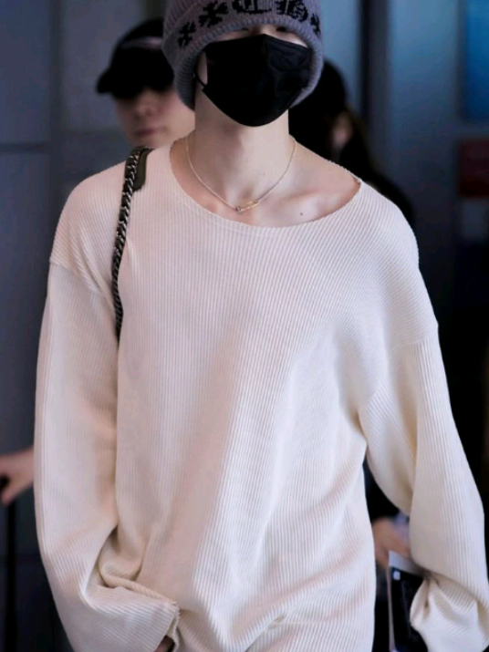 Outfit style everyday #fashiontiktok #outfitideas #inspirationoutfit #koreanstyle 