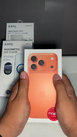 Cosmic Orange 🍊#iphone17series #iphone17pro #cosmicorange #orange #apple 