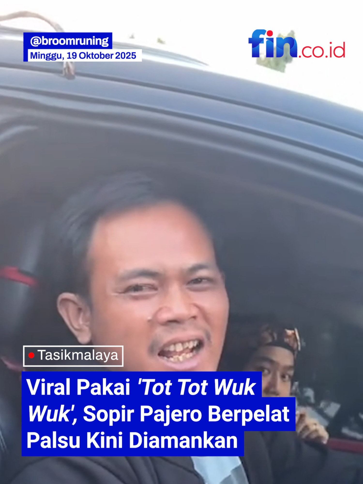 Seorang pengemudi Mitsubishi Pajero berpelat dinas Polri viral di media sosial setelah terekam menggunakan sirene dan strobo di jalan tol untuk menerobos kemacetan. Setelah dilakukan penyelidikan, Divisi Propam Polri memastikan bahwa pengemudi tersebut bukan anggota Polri, dan pelat dinas yang dipakai adalah palsu serta tidak terdaftar dalam database resmi kepolisian. Polisi telah mengamankan pengemudi dan kendaraannya untuk diproses lebih lanjut. Polri menegaskan tindakan ini diambil untuk menjaga kenyamanan dan keamanan seluruh pengguna jalan serta mencegah penyalahgunaan atribut kepolisian. #Pengemudi #Pajero #TotTotWukWuk #PlatPalsu #Polri #Sirene #Strobo #DivPropamPolri #Tasikmalaya #JawaBarat #Viral #InfoTerkini #Pelaku #HayangDiviralin
