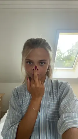 Ihhh de her bukser går med alt🫦🫦 @barí #viralvideo #viral #playingdressup #foryou #foryoupage #dennedag #everyoneishappynow #Love #newclothes #doctorpii #pinkyswear 