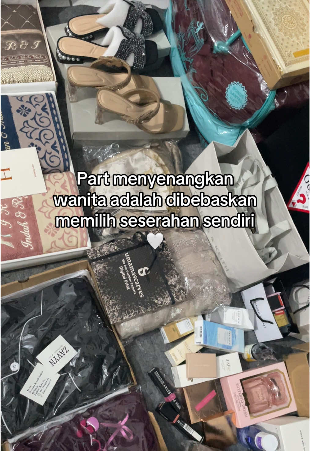 Seserahan serba warna warni 😂😍