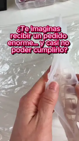te imaginas recibier un pedido enorme... y casi no poder cumplirlo?  #emprendedesdecasa #resina #resinaepoxica #emprende #mamáemprendedora 