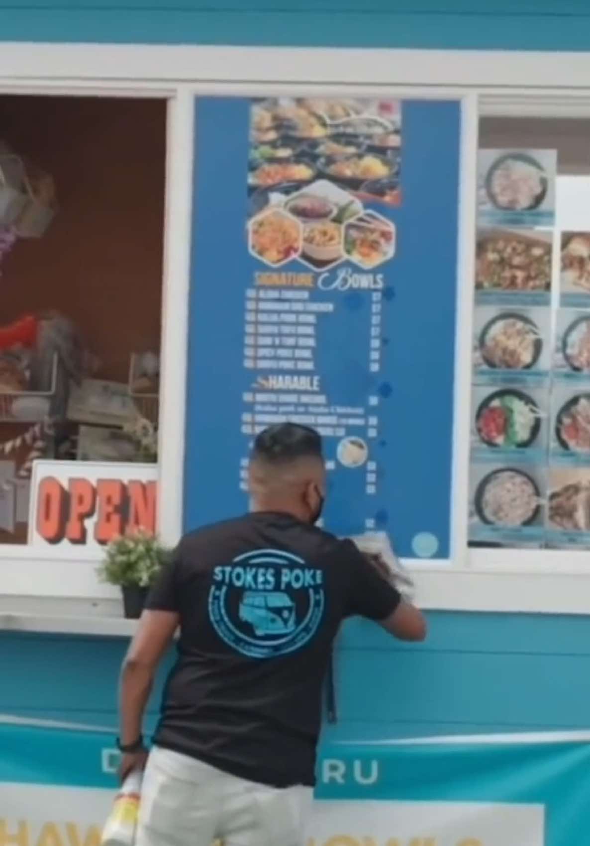 Back when I was figuring out how to make every dollar stretch in Denver 🏔️💸 From side hustles to starting my own business, this journey has been about resilience, creativity, and believing in myself even when things got tough. If you’re out there grinding and trying to make it happen — keep going, you’re closer than you think. 💪🏽✨ #MillennialMoney #DenverLife #EntrepreneurJourney #NoPapersNoFear #SmallBusinessStory