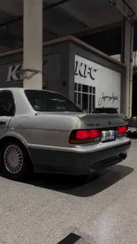 Kno x 90’Style Autoshow 2025 Kapan lagi parkir di keramik Kualanamu ini🤣 Terima Kasih @CoolPlus Indonesia @INDOAUTOSTYLE @90style_id  #toyotacrown #gs131 #thegodfather #carsoftiktok #fyp 