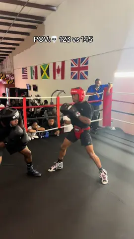Gotta stay sharp the whole time💀😭#viralvideo #fyp #boxing#shakurstevenson🥊 #eddiehearn 