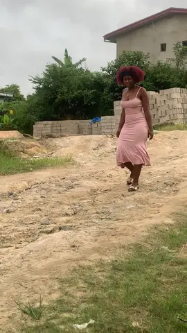 T-shirt disponible je livre dans la ville de Douala 