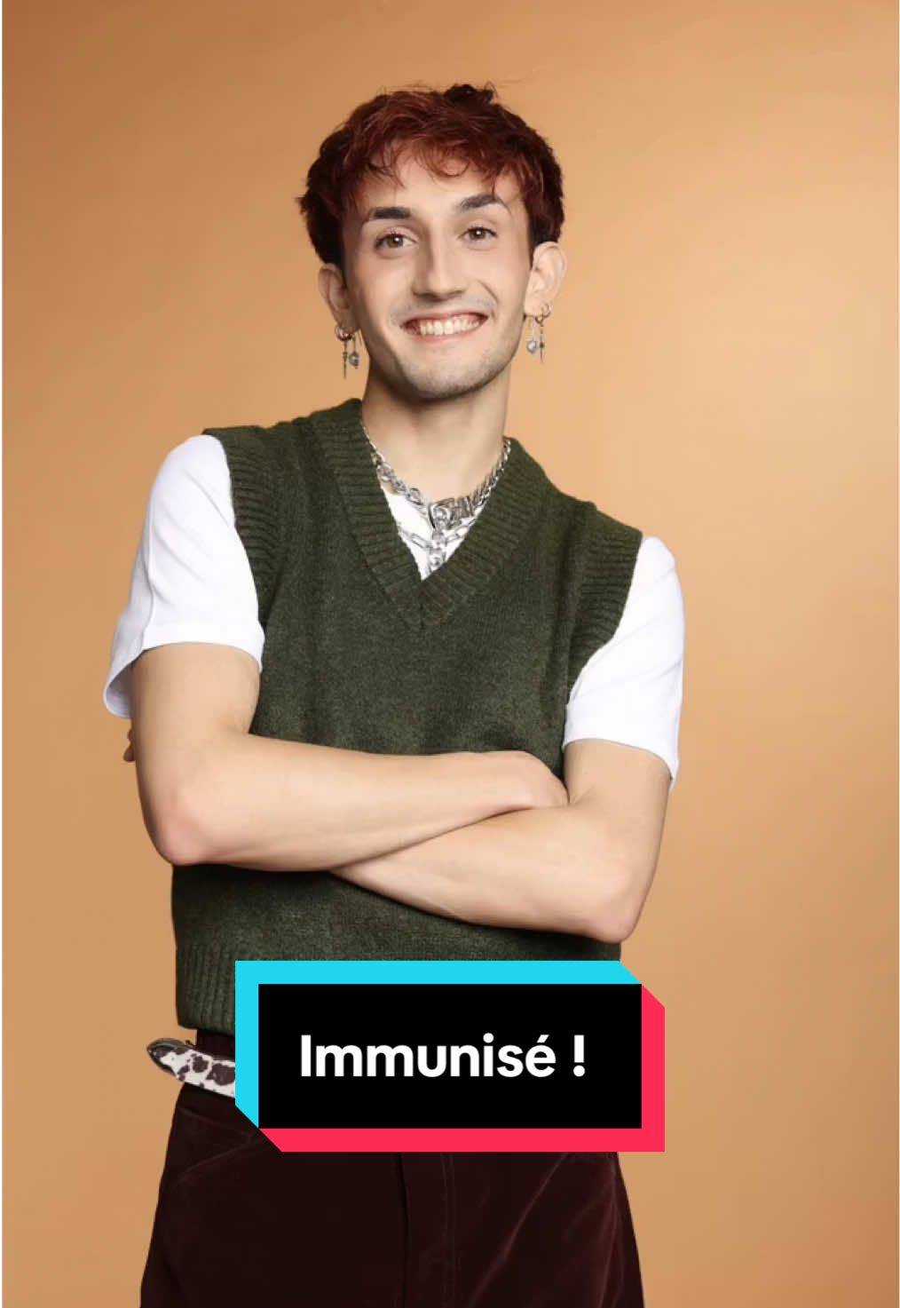 🎤 LE PREMIER ÉLÈVE IMMUNISÉ PAR LES PROFS POUR LA PREMIÈRE SEMAINE DE LA STAR ACADEMY ! On a beau avoir nos prestations préférées, faire nos classements respectifs, ceux qui ont le pouvoir de décision pour immuniser un élève seront toujours le corps professoral de l’émission. Et à l’issue de ce premier prime, ils ont décidé d’immuniser… Et vous, quel élève auriez-vous immunisé à la place des professeurs ? #StarAc #StarAcademy #StarAcademyLeLive #Telecrochet #music