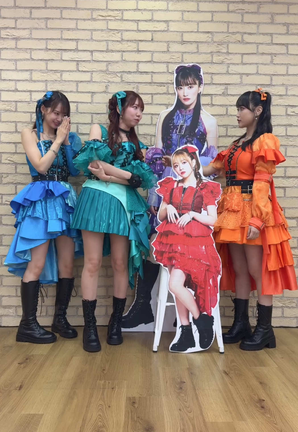 #声優と夜あそび i☆Risコラボ回🐿️🌈誠にありがとうございました✨ #夢へのヒトカケラ は両端の人が真ん中の人を誘って #クセダンス を踊る新曲です() #i_Ris #i_Risぴあアリーナ対よろ 