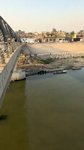 أمسيات الحزن العميق عندما يخطف الموت أحبائهن ينعن بقلوب يعصرها الالم 💔