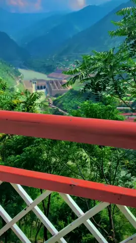 tumse se melne ko dil krta hai #neelumjhelum_hydropower #نچرال #foryou #foryoupage #viralvideo @SHAH.G🍁 