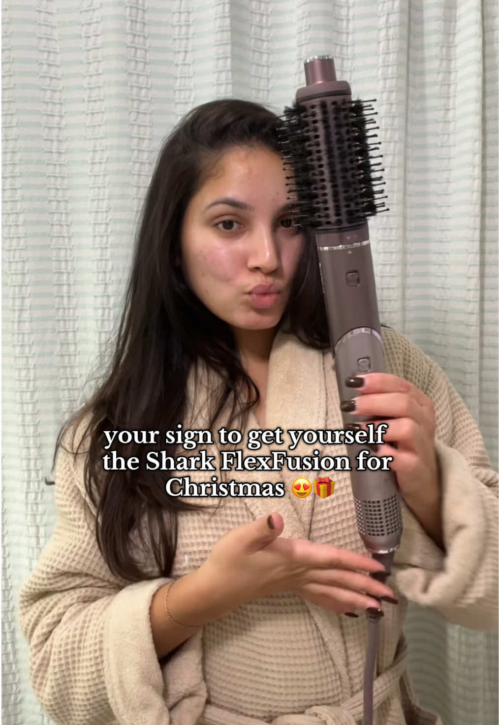 the SMOOTHEST bouncy blowout 😍 @Shark Beauty #sharkflexfusion #christmasgiftideas #bouncyblowout #athomeblowout #tiktokshopblackfriday 