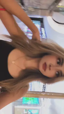 <3