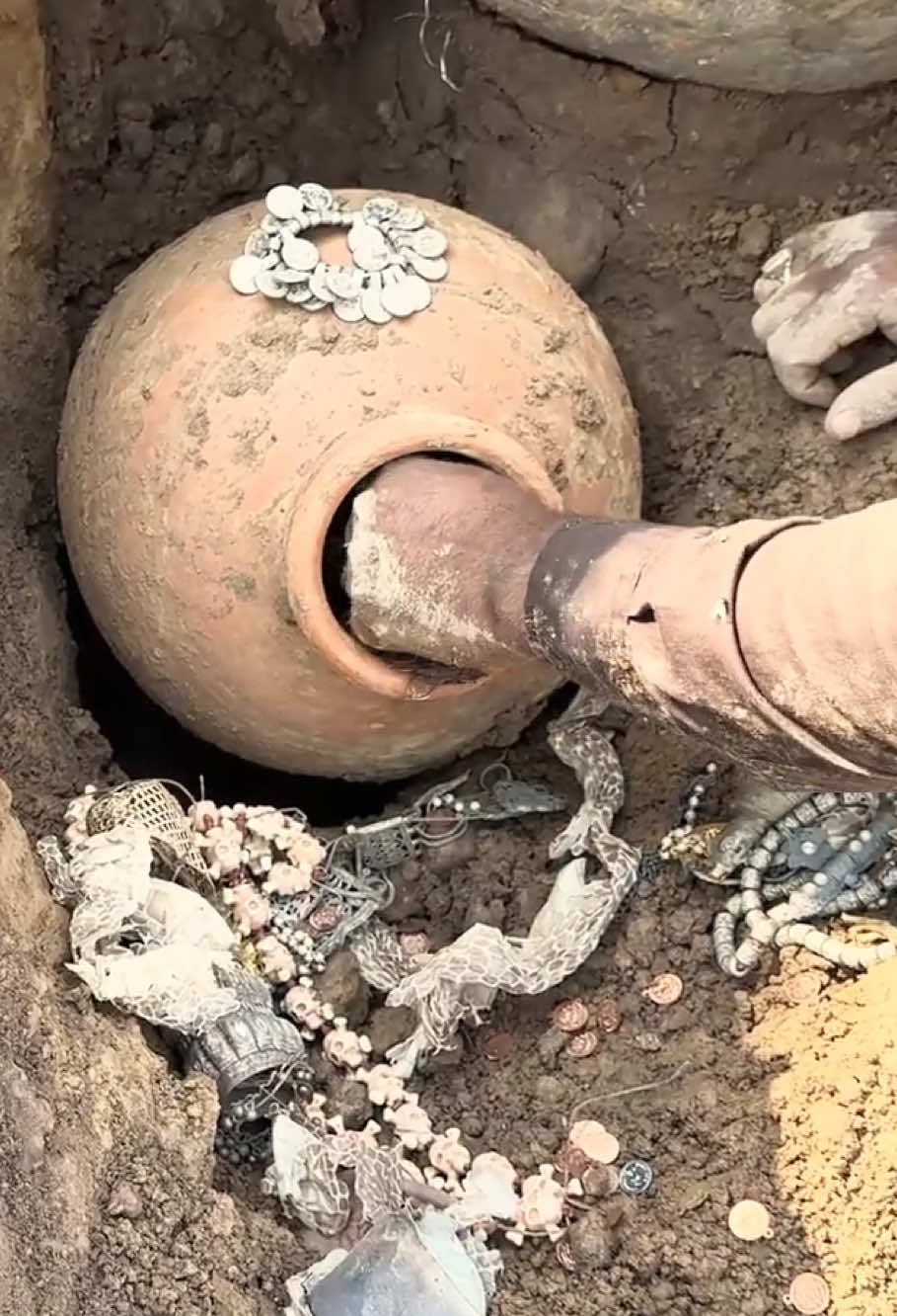 #treasure #metaldetector #treasurehunt #gold #findgold 