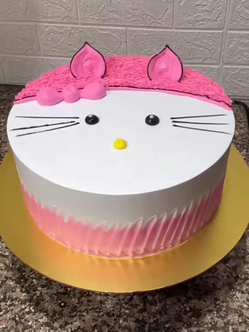 How To Make Kitty Face Cake #cake #kittyfacecake #kitty #trending #viral 