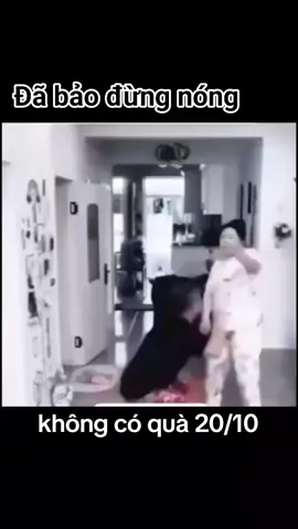 #20/10  các chị em bình tĩnh nhé . không có quà cũng đừng có nóng 😁