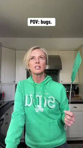 🐜 🕷️ 😳 #bugs #kickinwithkelly 