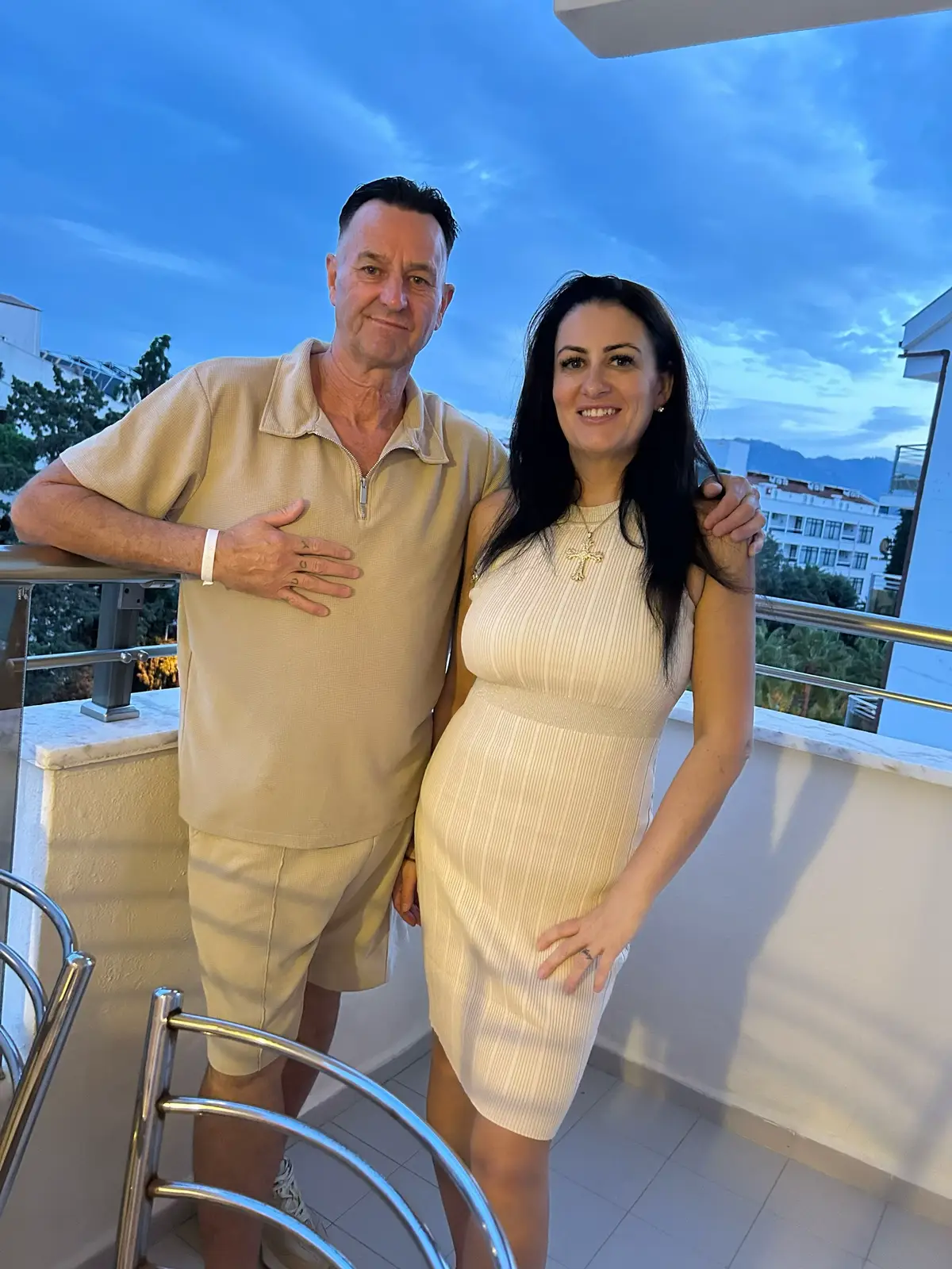 #offoutfordinner#fyp 