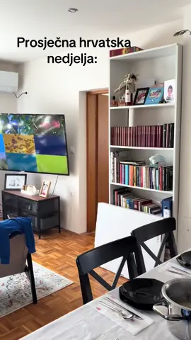 Zna se kad ručak mora biti na stolu 😁 #plodovizemlje #croatia #fyp #croatiafulloflife 